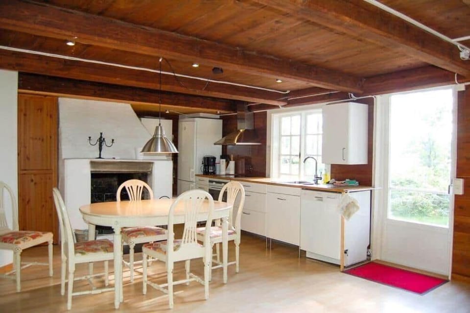 KAL690-Gamleby-Casimirsborg-Ugglebo House in Kalmar County, Sweden