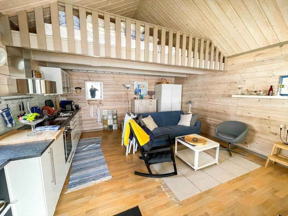 KAL469-Virserum-Badstigen-25 House in Kalmar County, Sweden