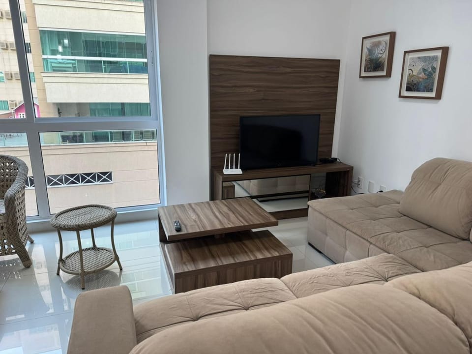 Apto Almeida e Moraes 3 Suítes Meia Praia Apartment in Porto Belo