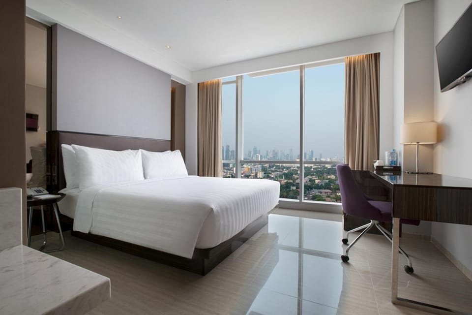 Bed, City view