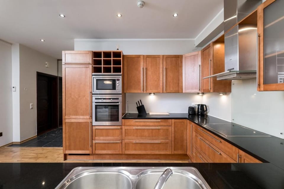Spacious luxury all inclusive old town flat Apartment in Tallinn