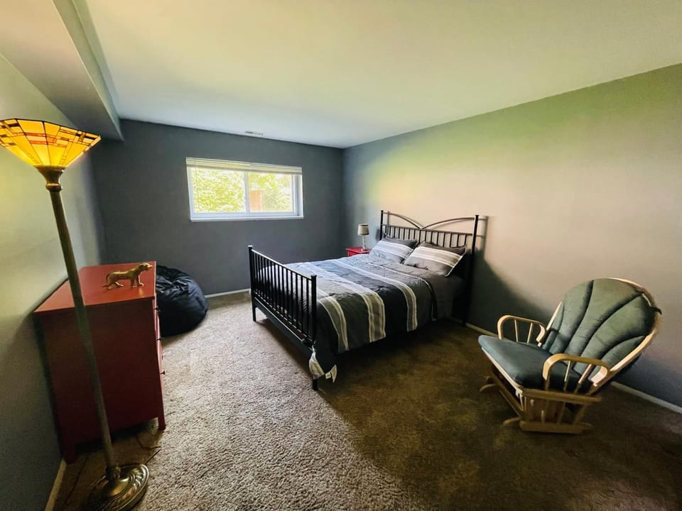 Bed, Bedroom