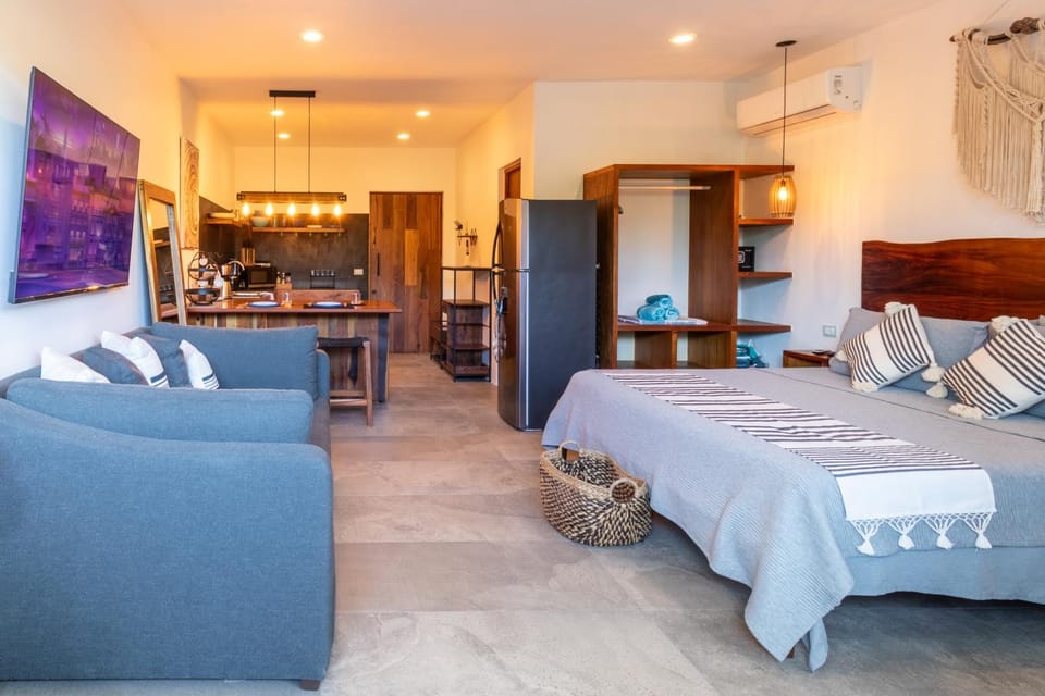 Living room, Bedroom