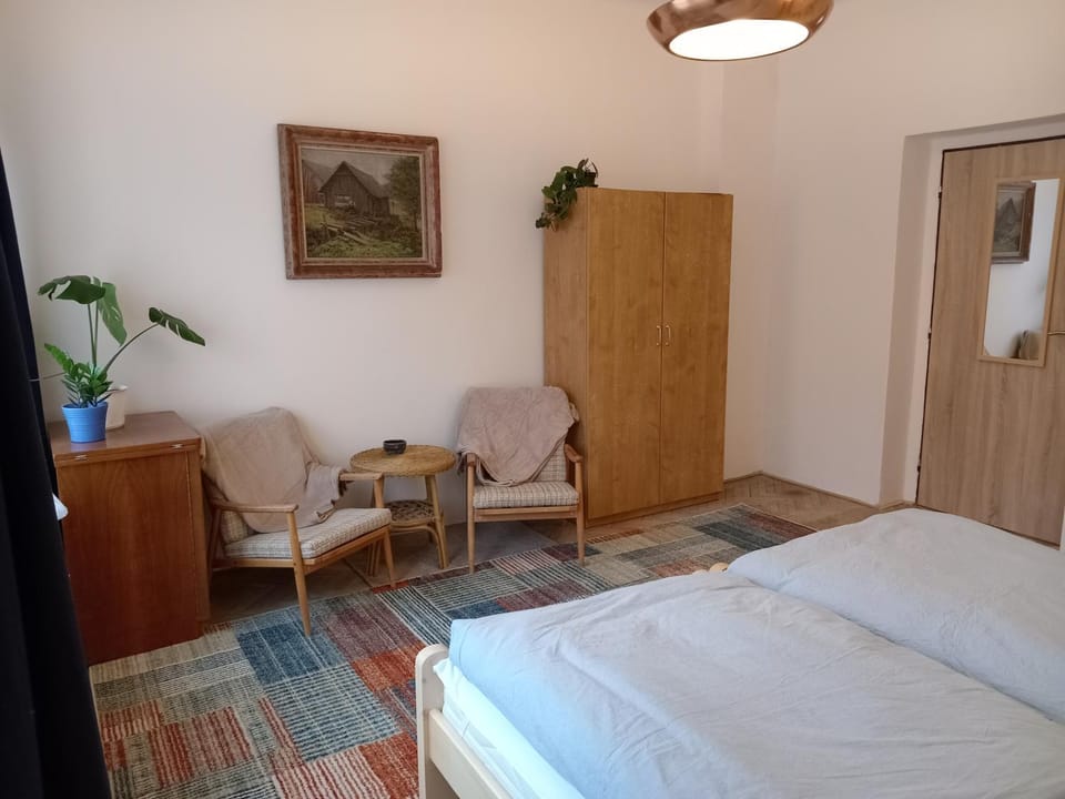 Seating area, wardrobe