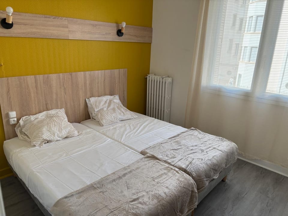 Central Hôtel Hotel in Auvergne-Rhône-Alpes