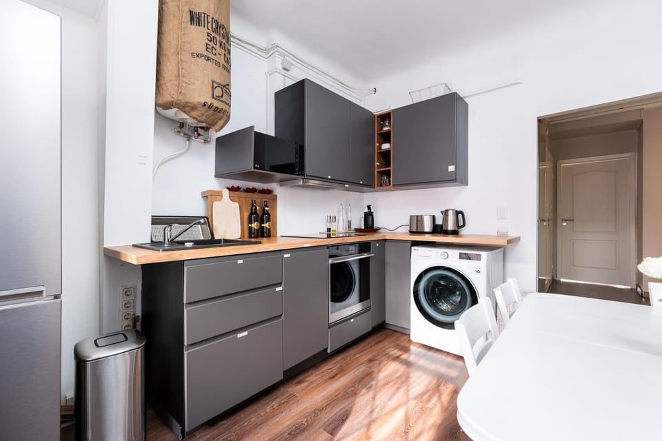 Home cinema - 2-bed, 2-bath - Free Private Parking Apartment in Tallinn