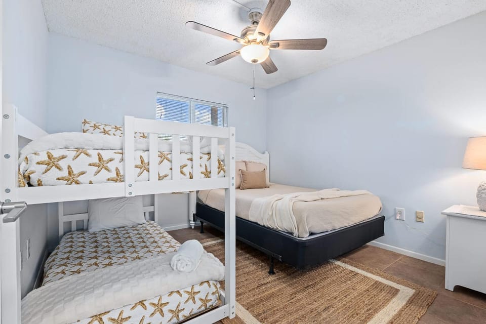 Gone Coastal l Ground Floor Condo l Steps to Beach House in Saint Augustine Beach