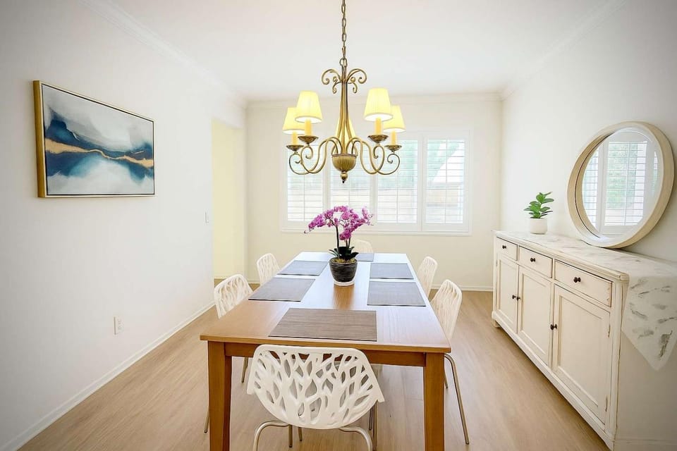 Allura Del Mar Heights Pet-Friendly 5BR Retreat House in San Diego