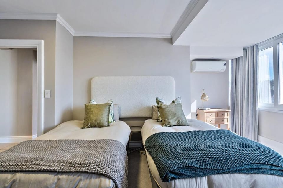 Elegant Urban Retreat at Devonshire Apartment in Cape Town