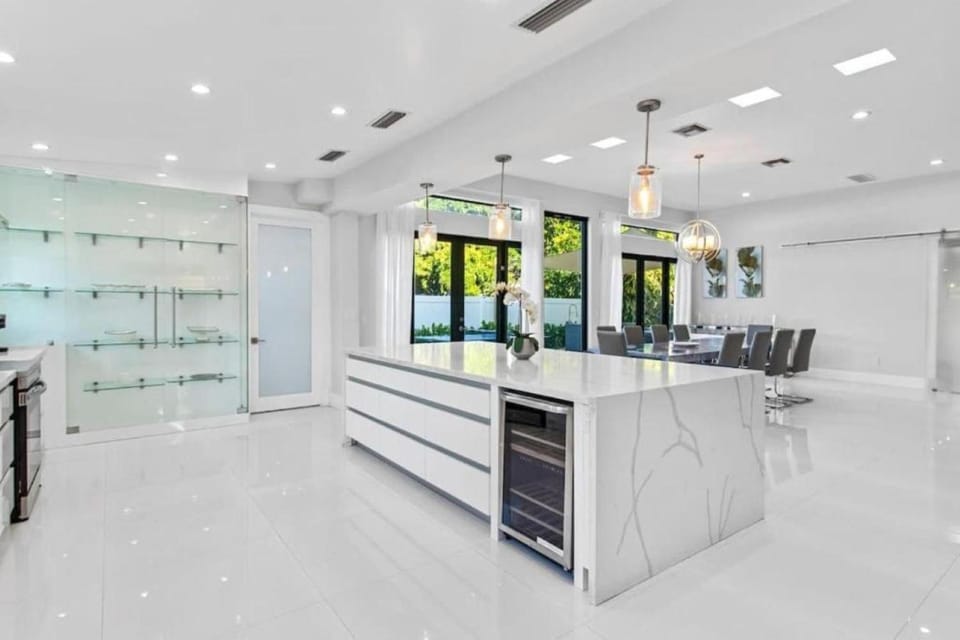 Kitchen or kitchenette, kitchen