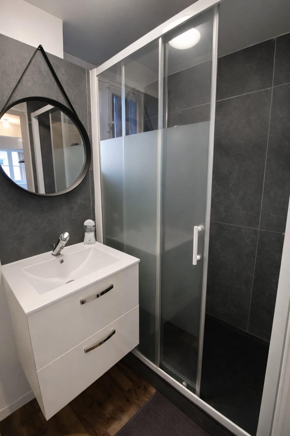 Shower, Bathroom