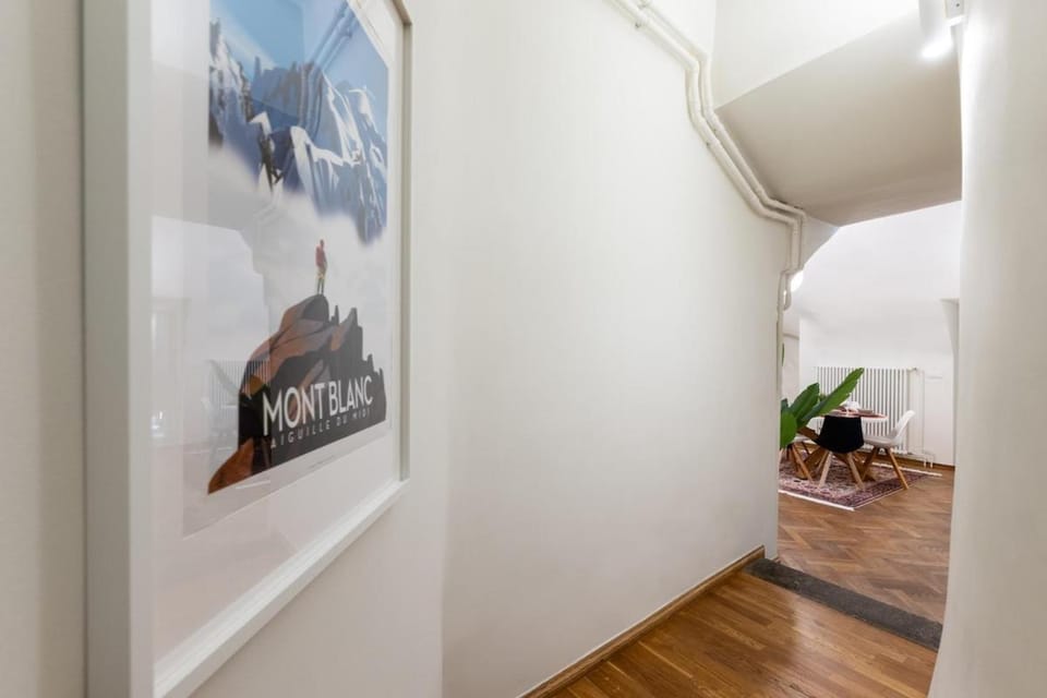 Best View to the Old Town Tallinn, 2BR, 2-bath Apartment in Tallinn