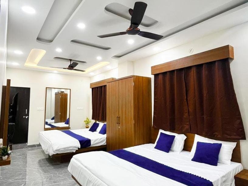Hotel G17 and Restaurant Hotel in India