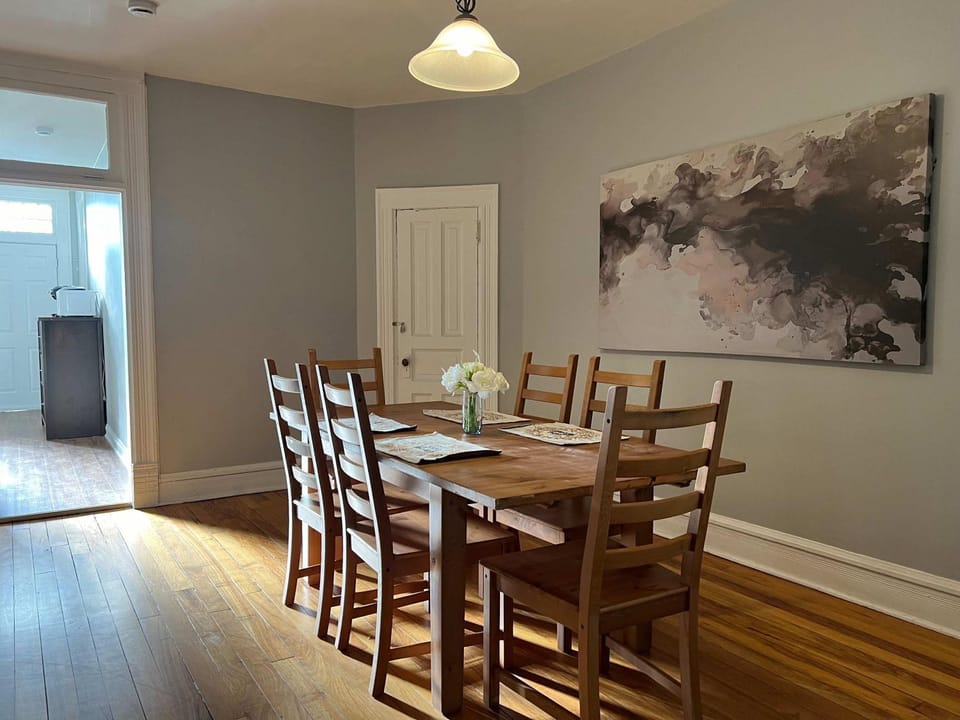 South Loop 3 Bedroom Apt Apartment in South Loop