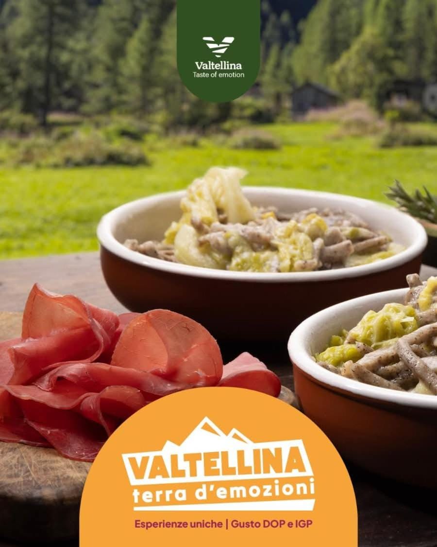 Clessidra2 bilocale a 2 minuti Bernina Express Apartment in Province of Brescia