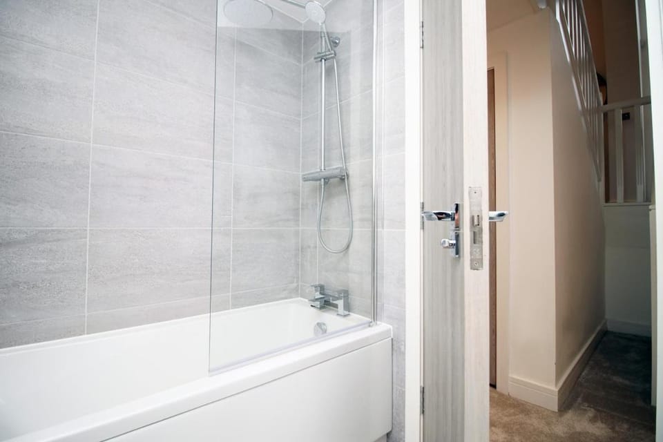 Bathroom, Bath