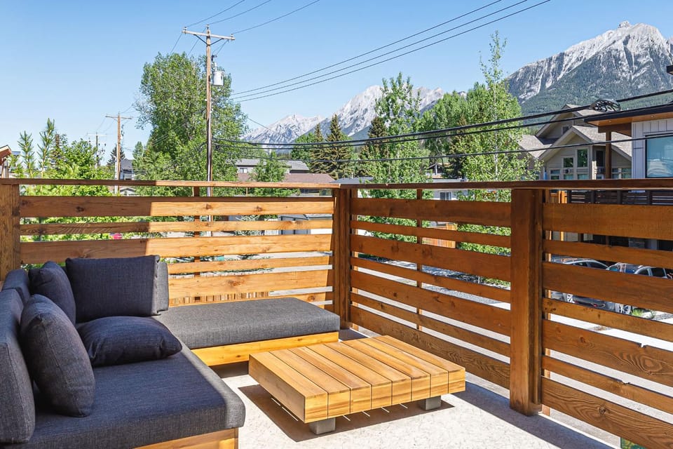 Patio, Day, View (from property/room), Balcony/Terrace, Mountain view