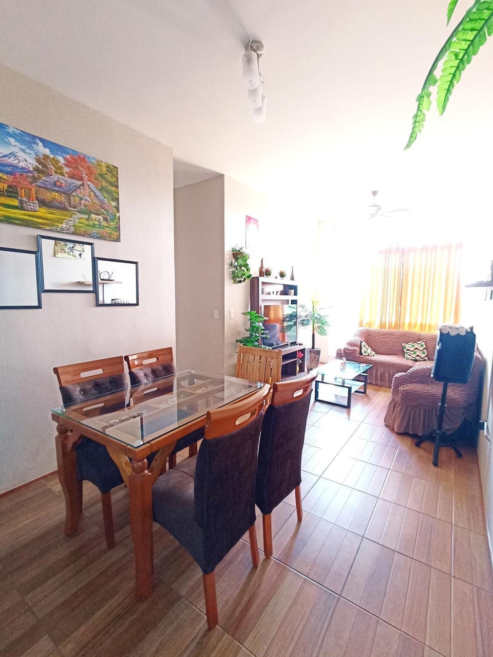 Communal lounge/ TV room