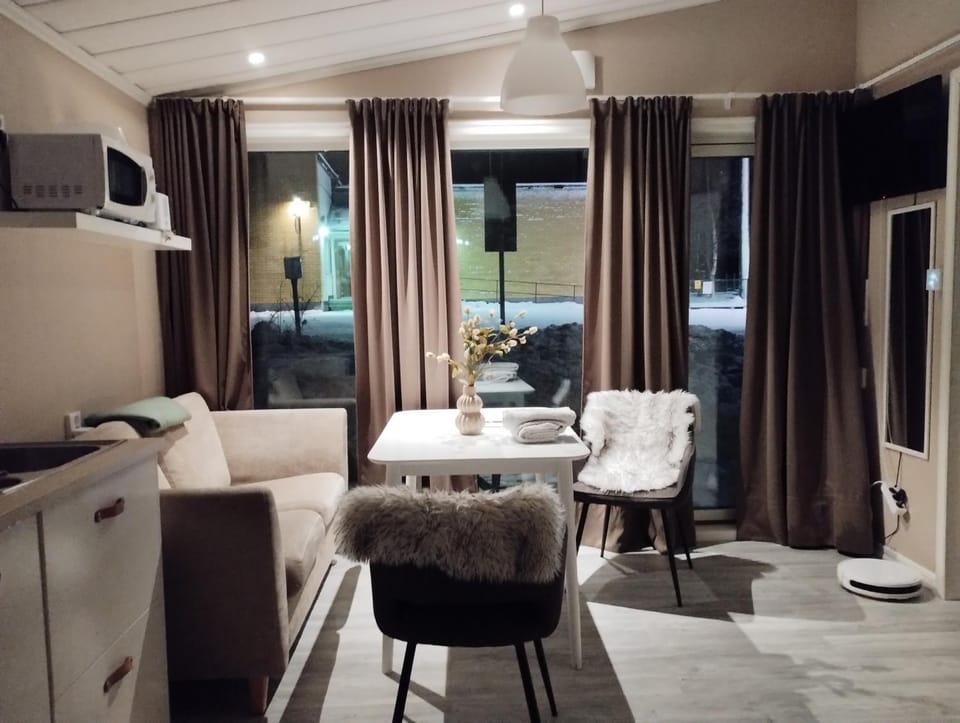 Modern cottage, quiet area with good bus connection Apartment in Norrbotten County, Sweden