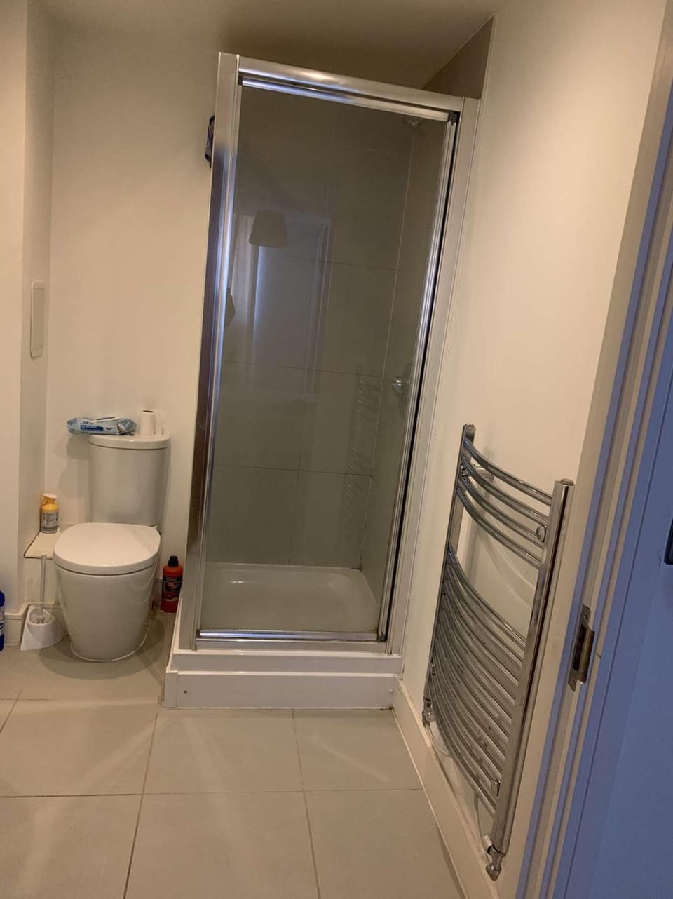 Bright and Stylish Two Bedroom Apartment Apartment in London