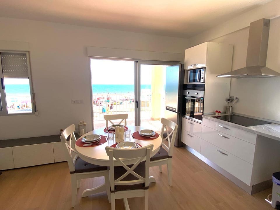 Kitchen or kitchenette, oven, stove