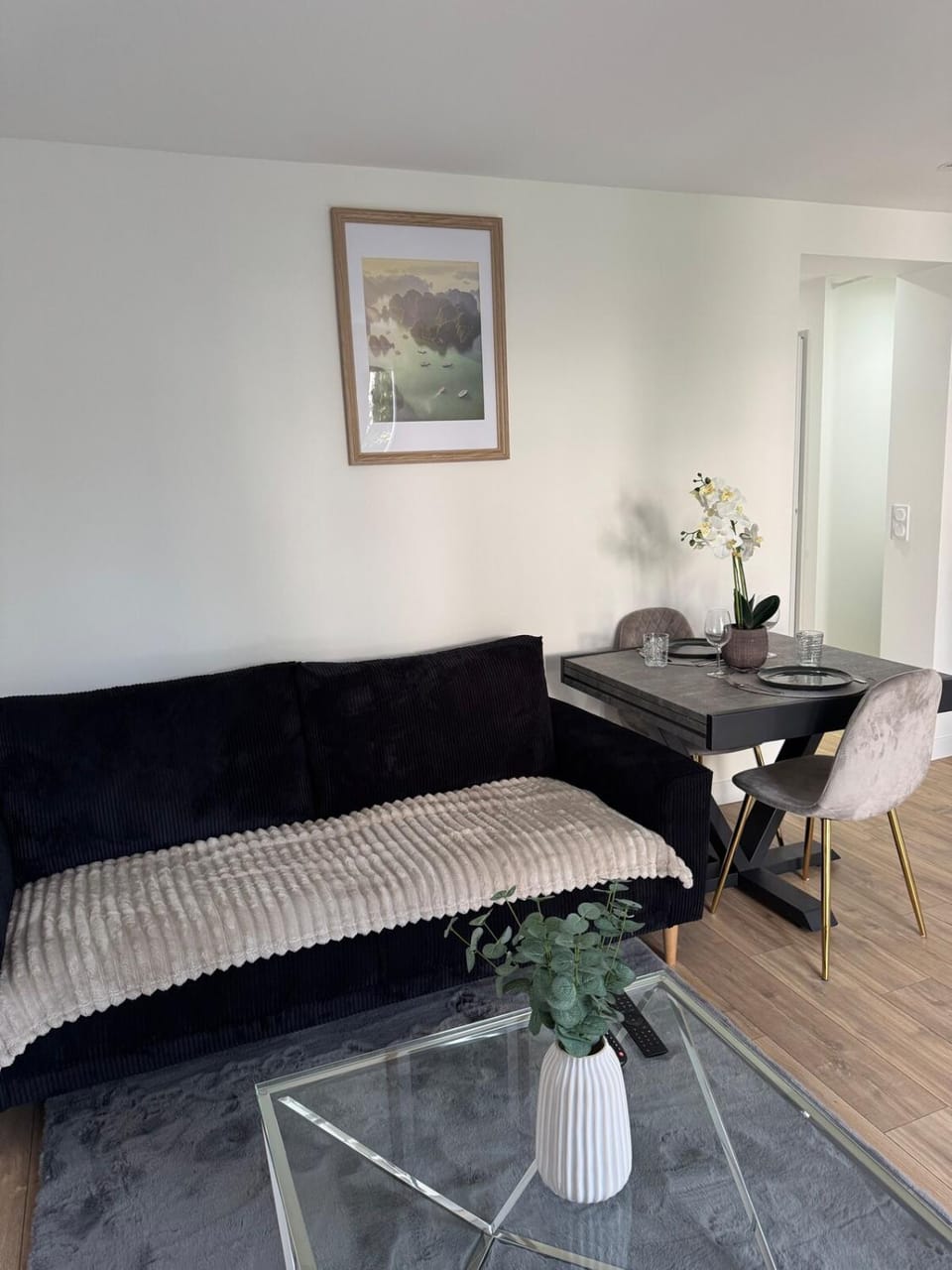 Living room, Dining area
