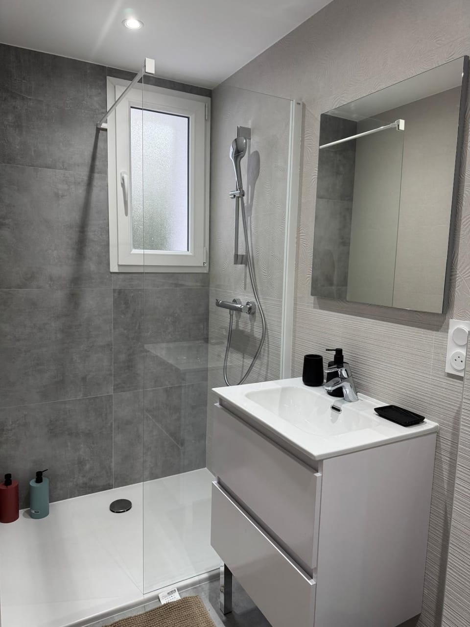 Shower, Bathroom