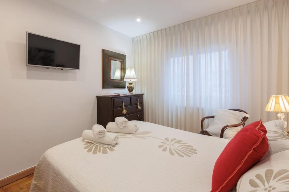 Comfort And Convenience In Las Marías Apartment in Gijón