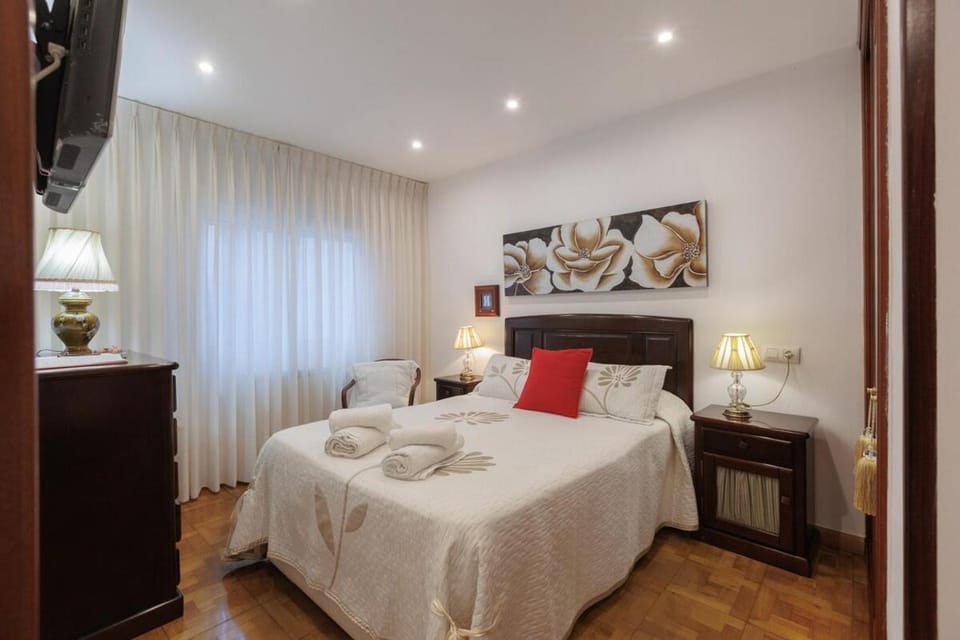 Comfort And Convenience In Las Marías Apartment in Gijón