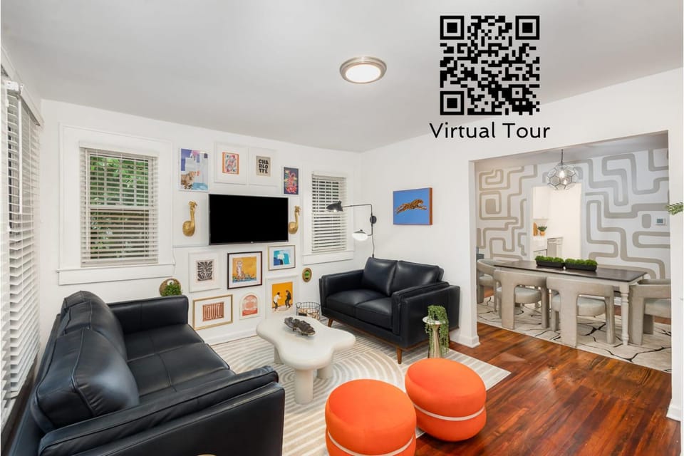 Walkable City Trendy Hideout for Foodies - 3BR-2BA House in Charlotte