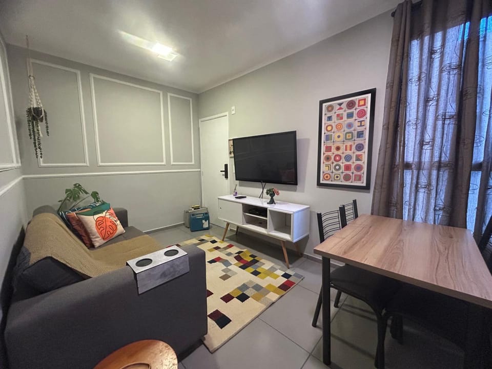 Communal lounge/ TV room, TV and multimedia, Living room, Seating area, Dining area, Evening entertainment