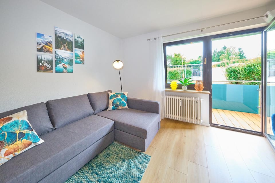 Balcony/Terrace, Living room, Seating area, internet