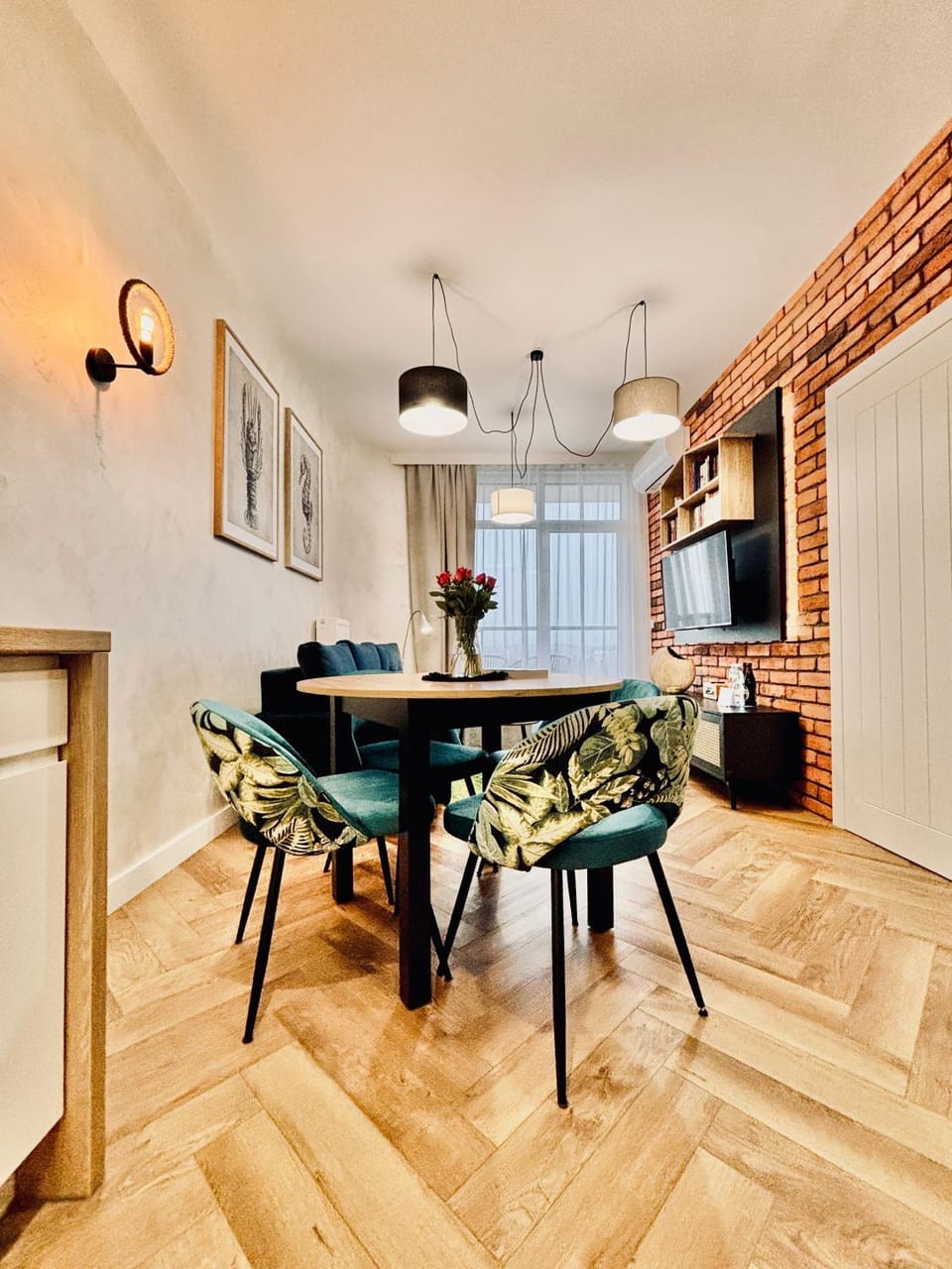 Living room, Seating area, Dining area