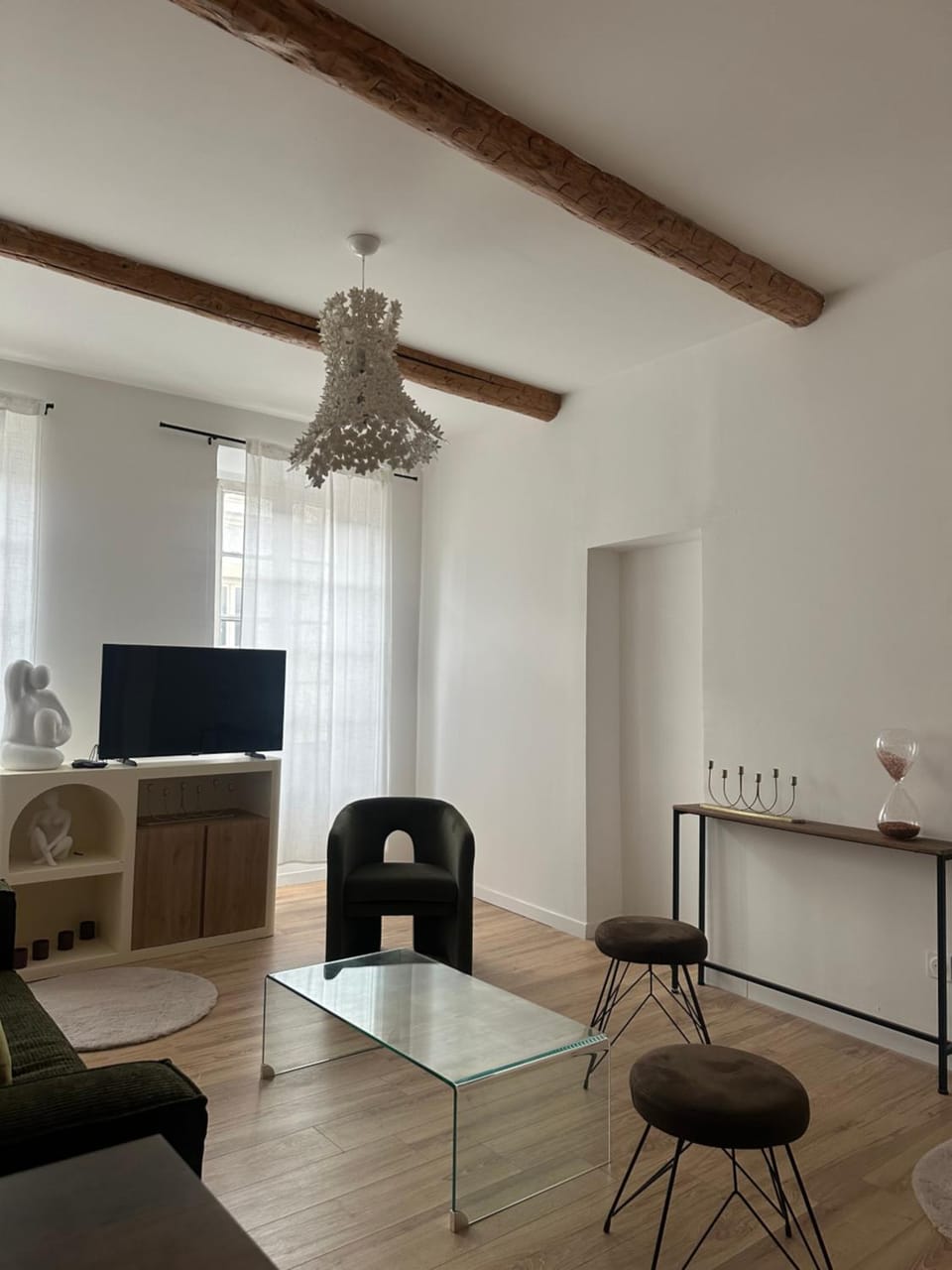 CARPENTRAS appartement climatisé 3e étage situé dans le centre historique Apartment in Carpentras