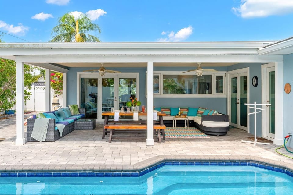 Patio, Day, Seating area, Pool view, Swimming pool, Swimming pool