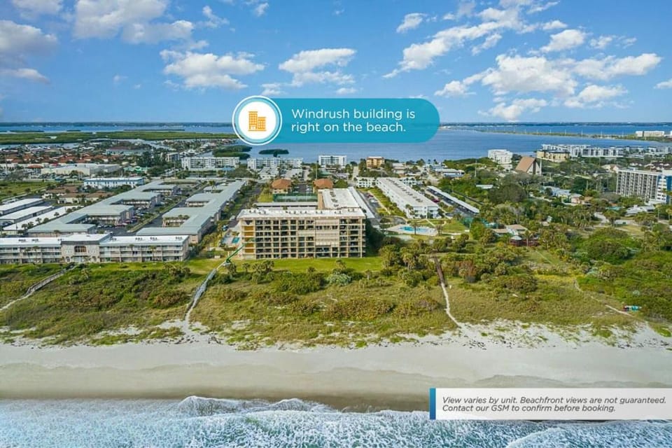 Property building, Nearby landmark, Bird's eye view, Beach