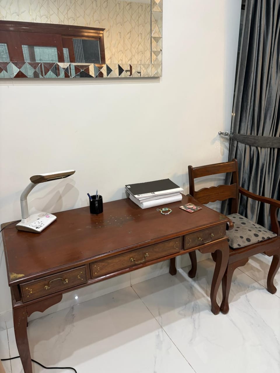 Zee Suites Apartment in Punjab