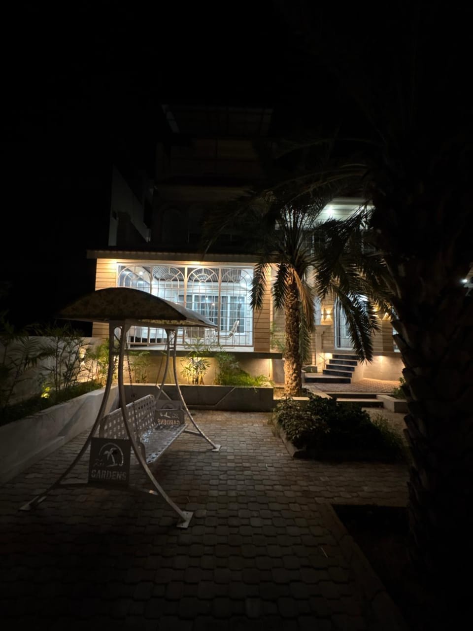 Zee Suites Apartment in Punjab