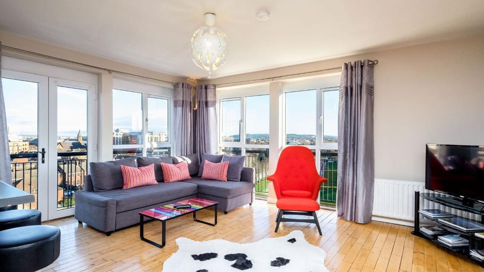 Property building, View (from property/room), View (from property/room), Seating area, City view, City view, Family, Family, Facility for disabled guests