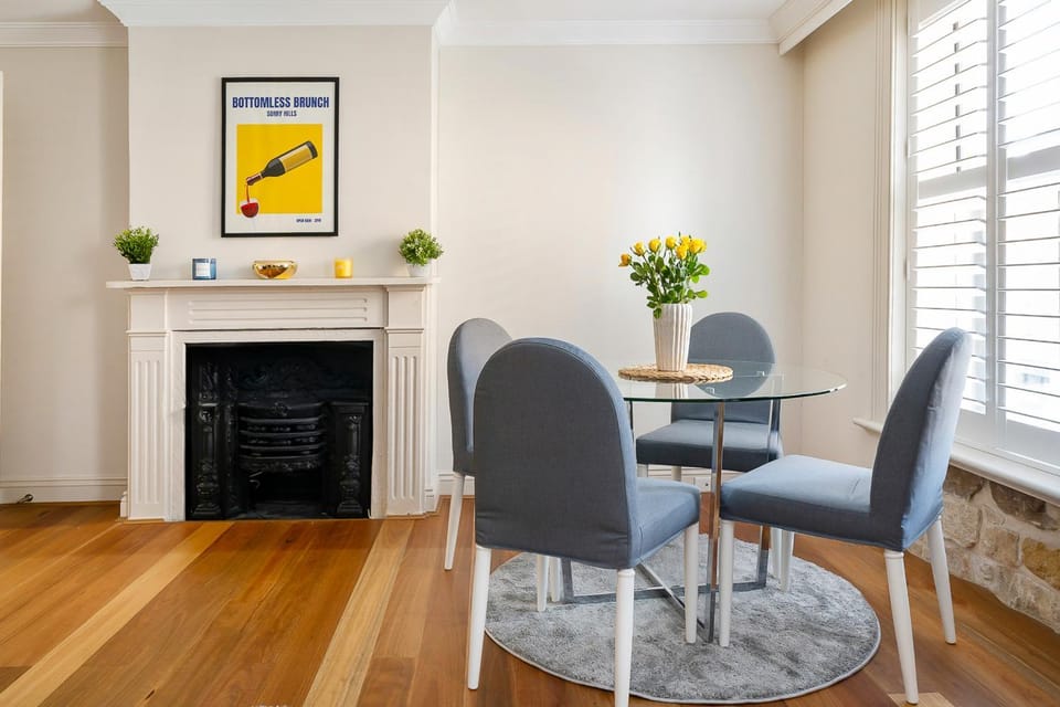 Living room, Dining area