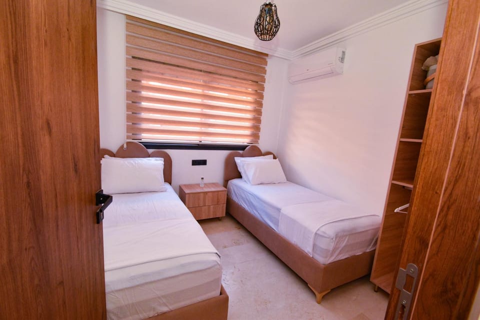 Bed, Photo of the whole room, Bedroom, wardrobe
