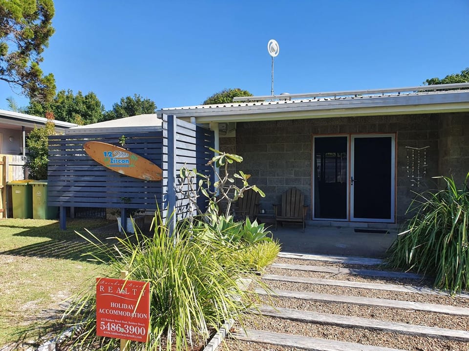 Surf N Earth - Rainbow Beach House in Rainbow Beach