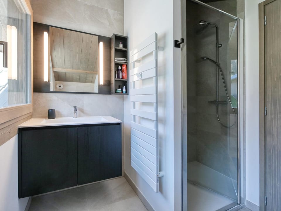 Chalet moderne à Saint-Gervais, 10 pers, sauna, proche pistes, parking, wifi Chalet in Saint-Gervais-Bains