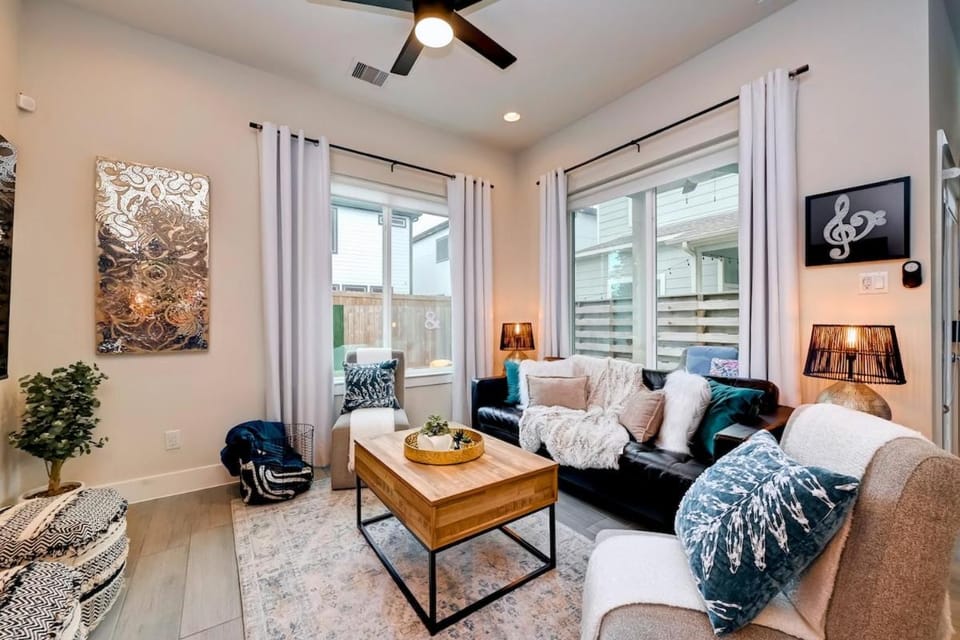 5 mins to Downtown - Houston Rodeo - Sleeps 7 House in Houston