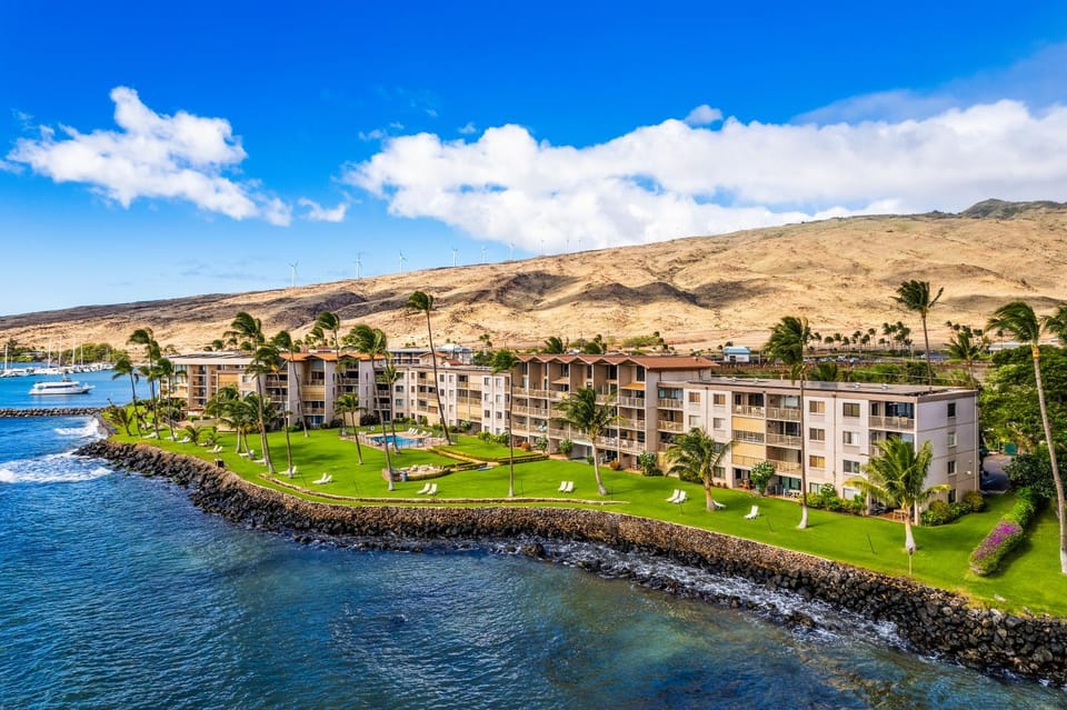 Property building, Beach, Mountain view, Mountain view, Swimming pool