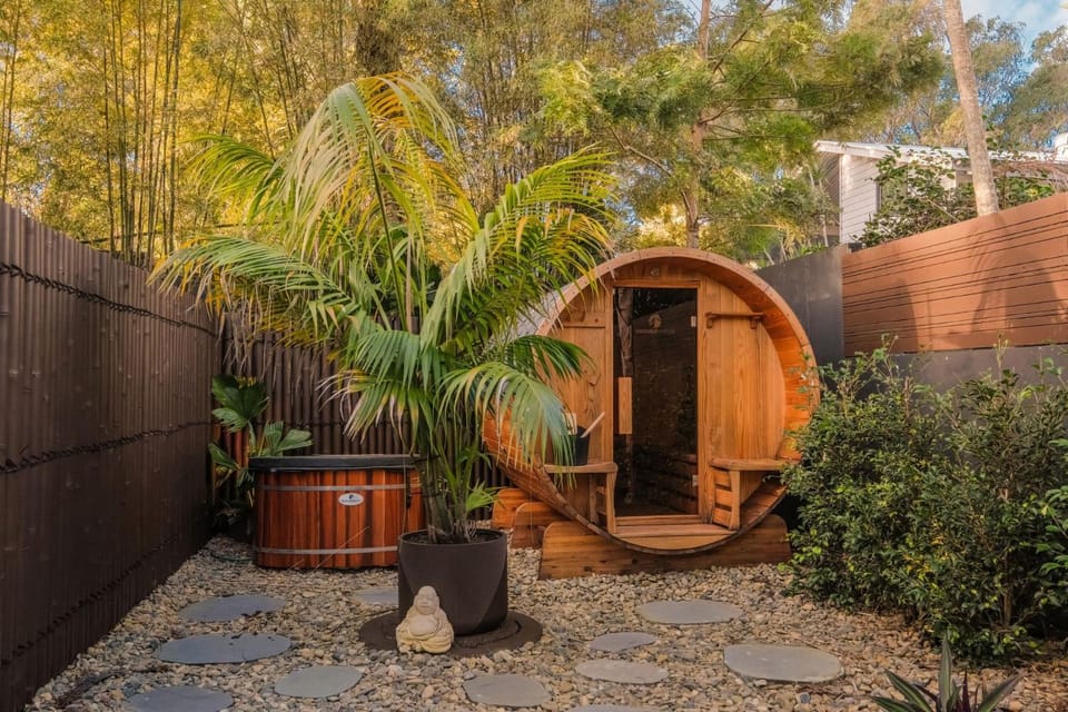 Mokum House Designer Escape with Pool Sauna Bed and Breakfast in Indooroopilly