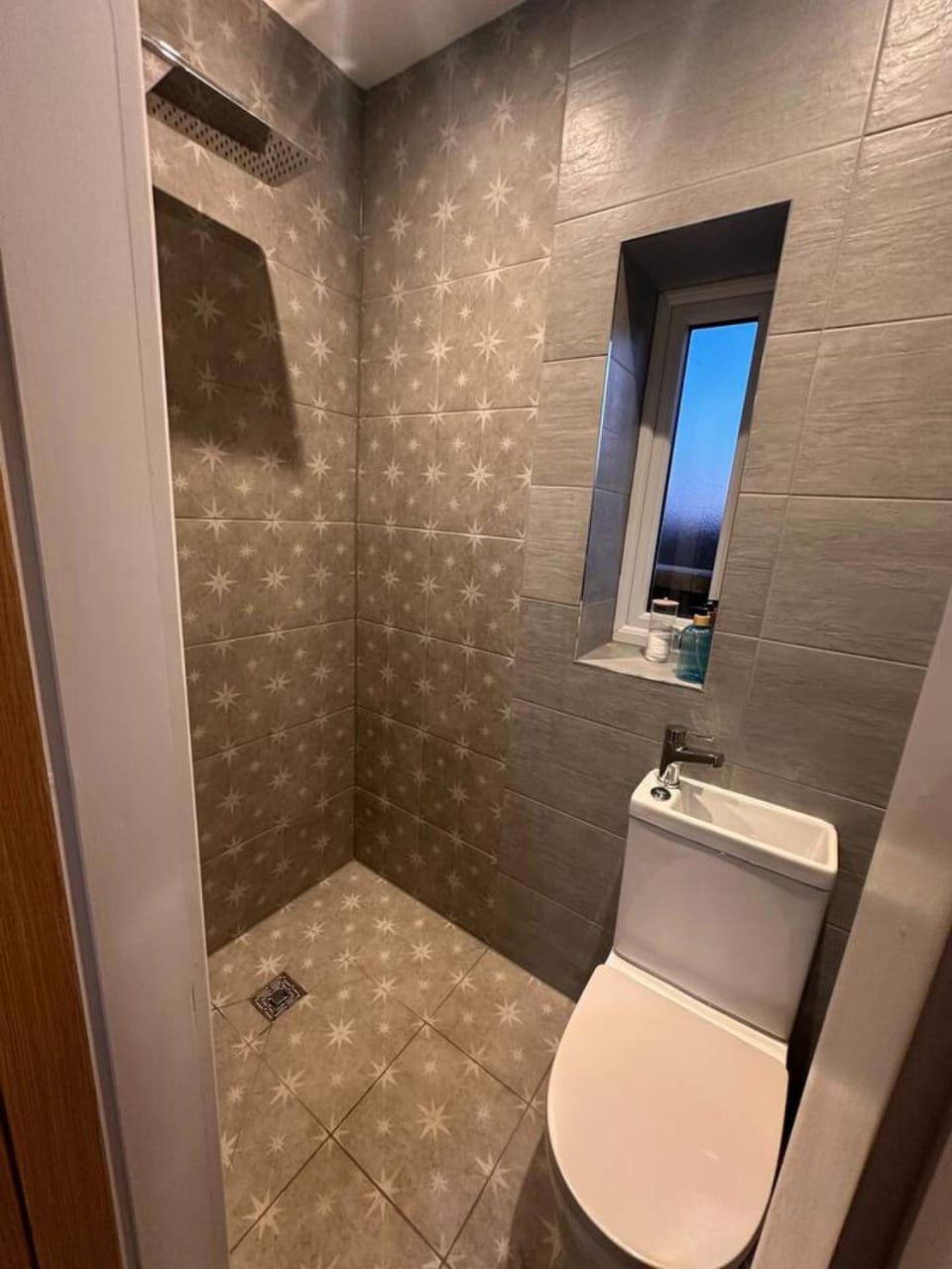 The Martins Stylish 3 Bedroom House in Grays