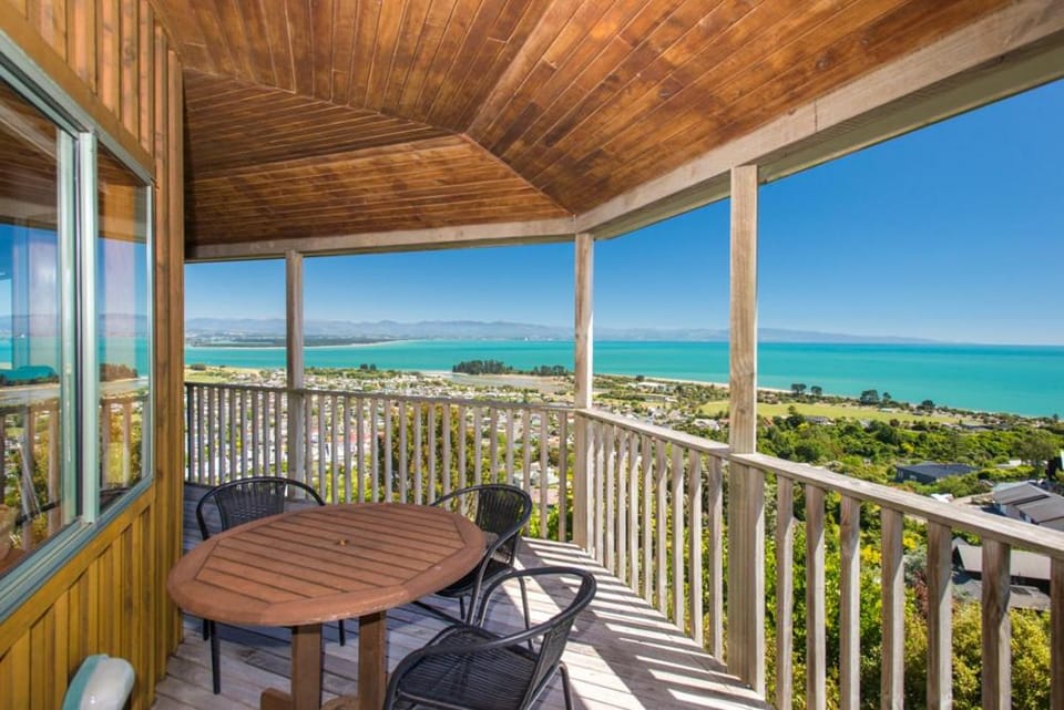 Tasman Vista House in Nelson