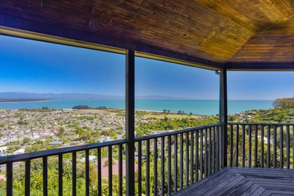 Tasman Vista House in Nelson