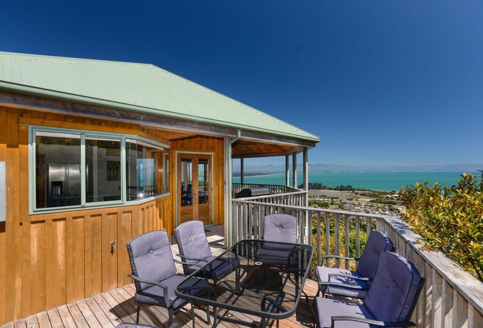 Tasman Vista House in Nelson